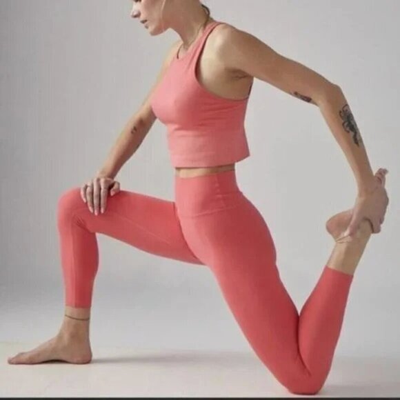 Athleta TRANSCEND 7/8 TIGHT Coral Pink Leggings Medium - Picture 3 of 10